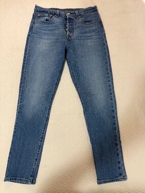 Levi’s 501 Medium Wash Jeans 28x28